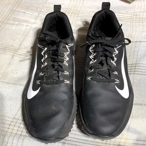 Black golf shoes